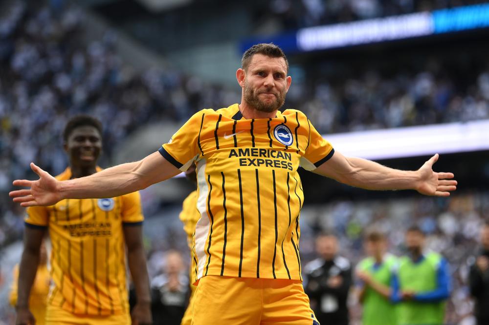 篮球NBA巨星单场暴砍52分，再次刷新个人纪录